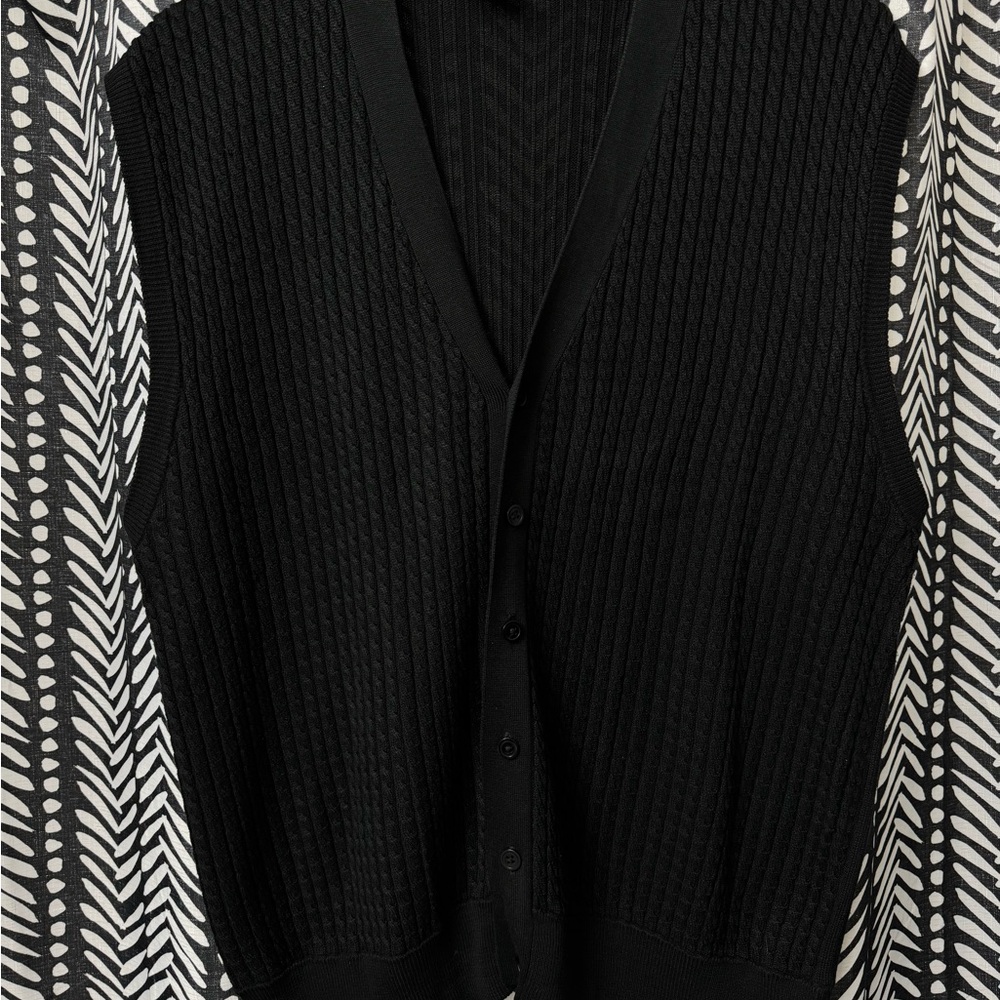 Men's Black Knitted Vest